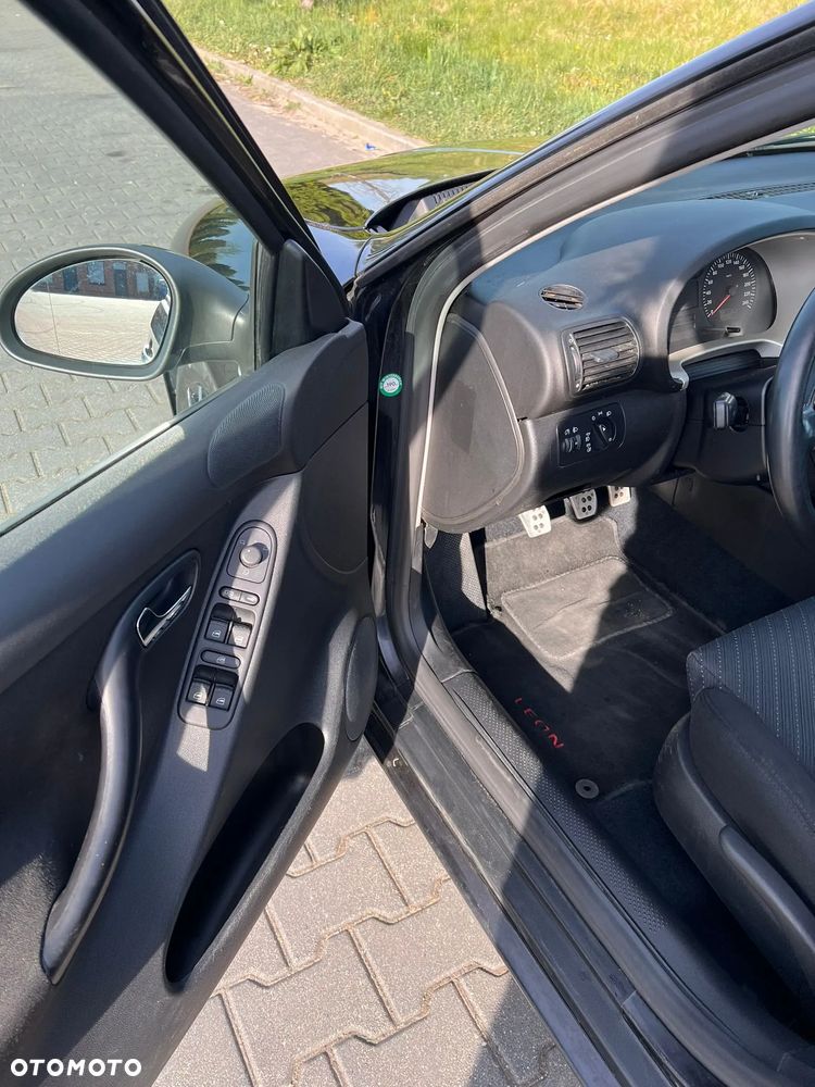 Seat Leon 1.6 Signo - 9