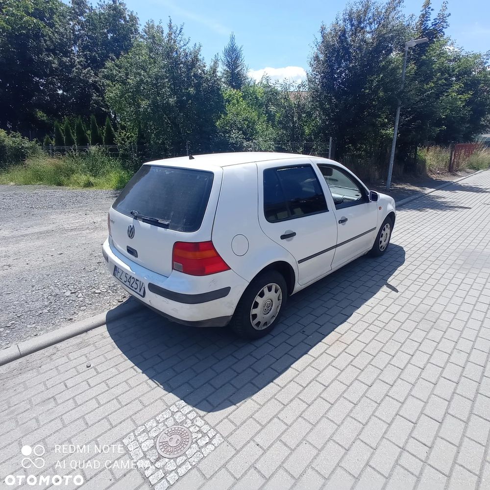 Volkswagen Golf 1.9 SDI Basis - 1
