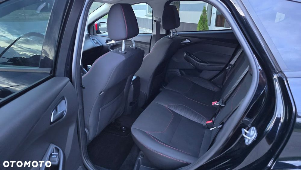 Ford Focus 1.5 EcoBoost ST-Line - 36