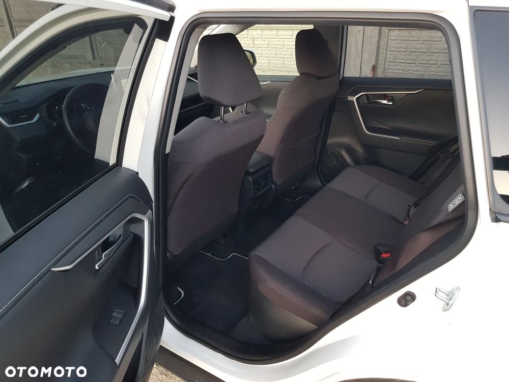 Toyota RAV4 - 11