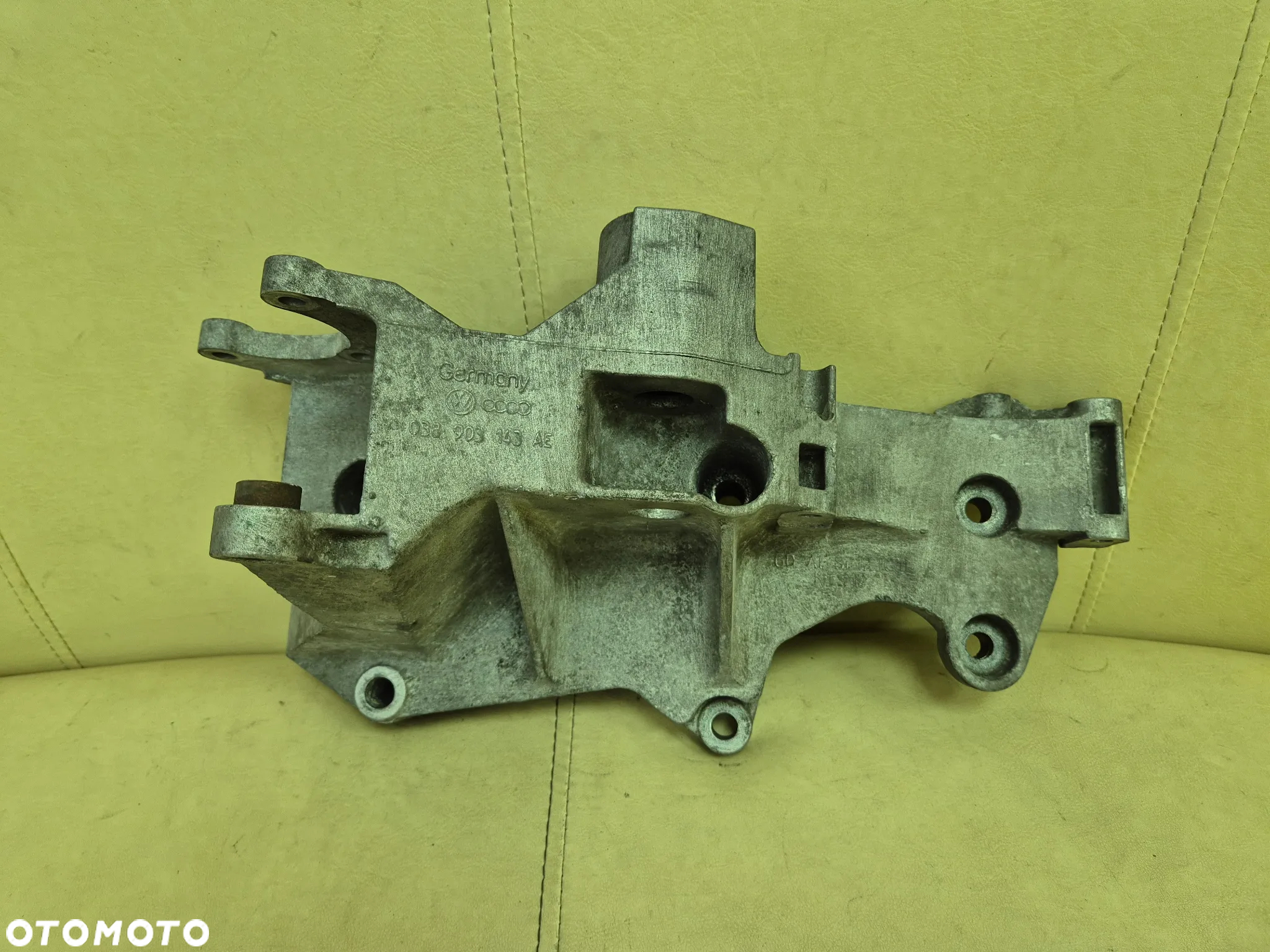 ŁAPA WSPORNIK MOCOWANIE ALTERNATORA VW PASSAT B5 FL/ AUDI A4 B6/ A6 C5/ SKODA SUPERB 1.9 TDI 038903143AE - 2