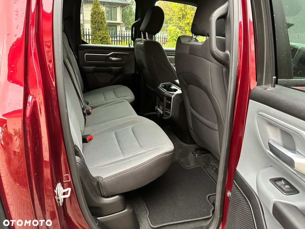 RAM 1500 5.7 Quad Cab Bighorn - 12
