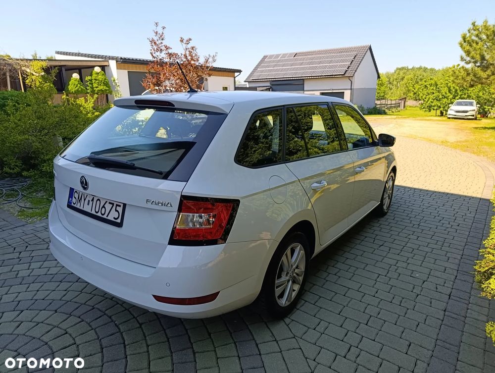 Skoda Fabia 1.0 Style - 3