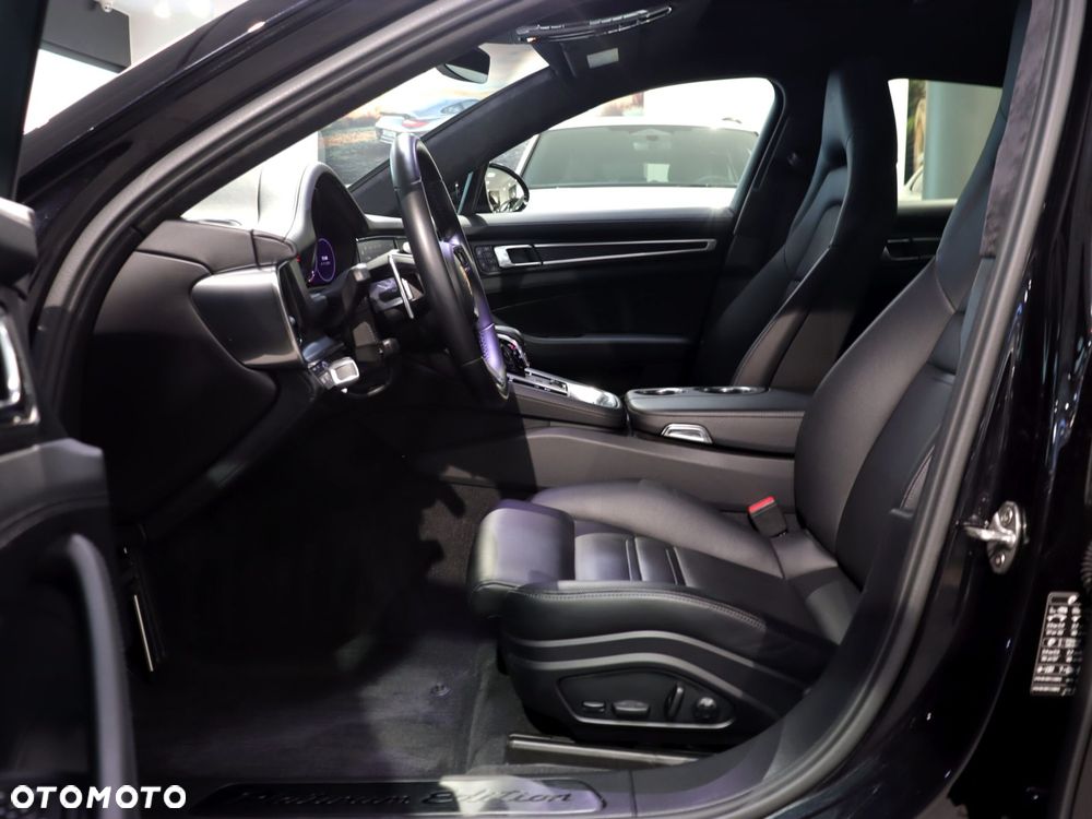 Porsche Panamera - 17
