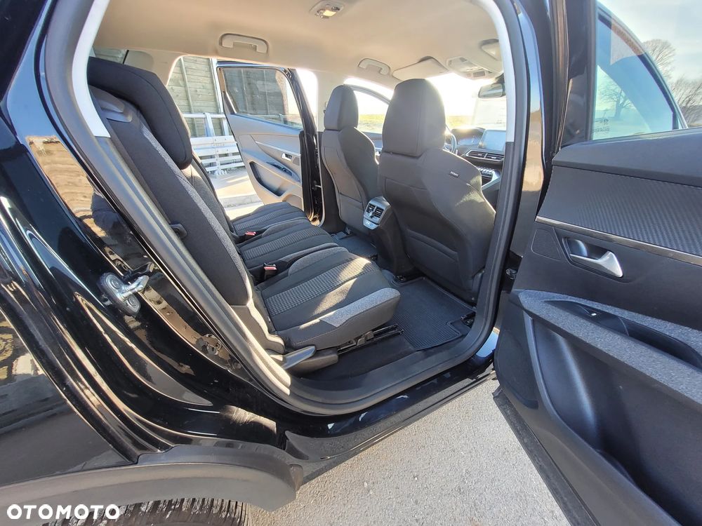 Peugeot 5008 BlueHDI 130 EAT8 Active Business-Paket - 24