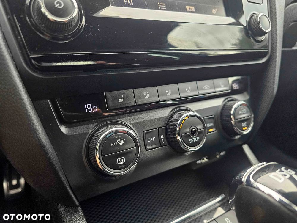 Skoda Octavia 2.0 TSI (Green tec) DSG RS - 23