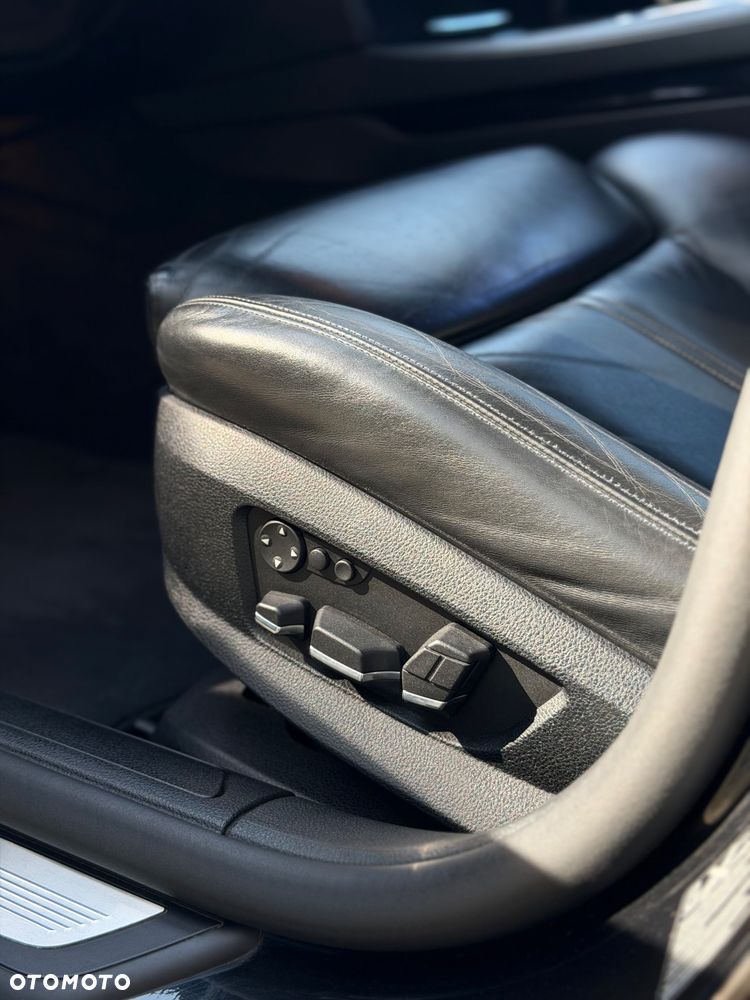 BMW Seria 7 - 18
