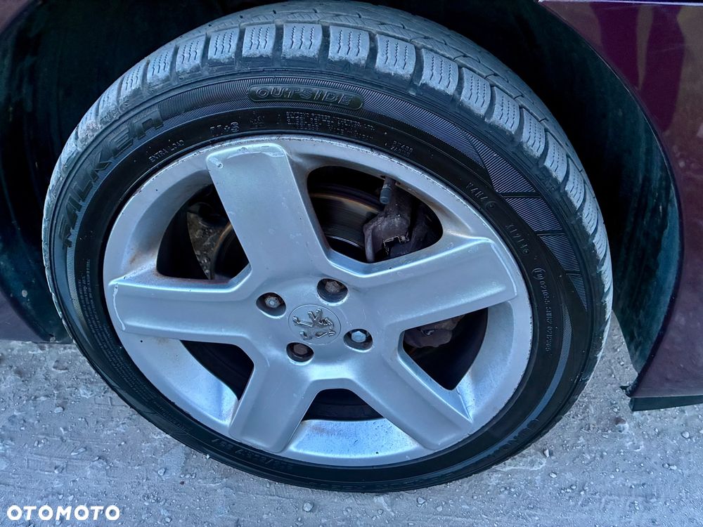 Peugeot 307 2.0 XT - 36