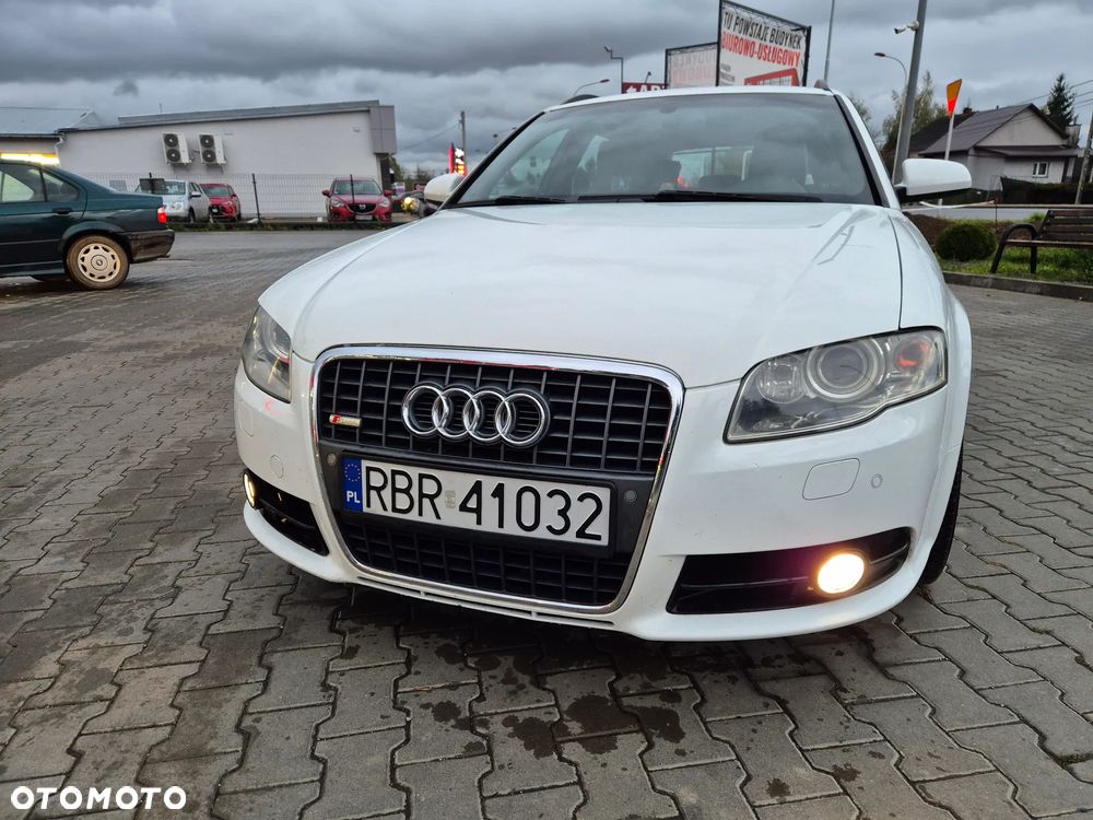 Audi A4 - 1