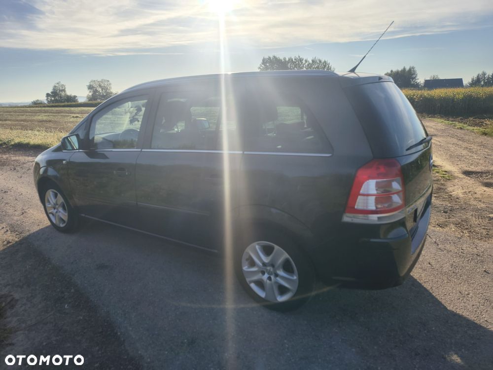 Opel Zafira 1.6 Cosmo EU5 - 12