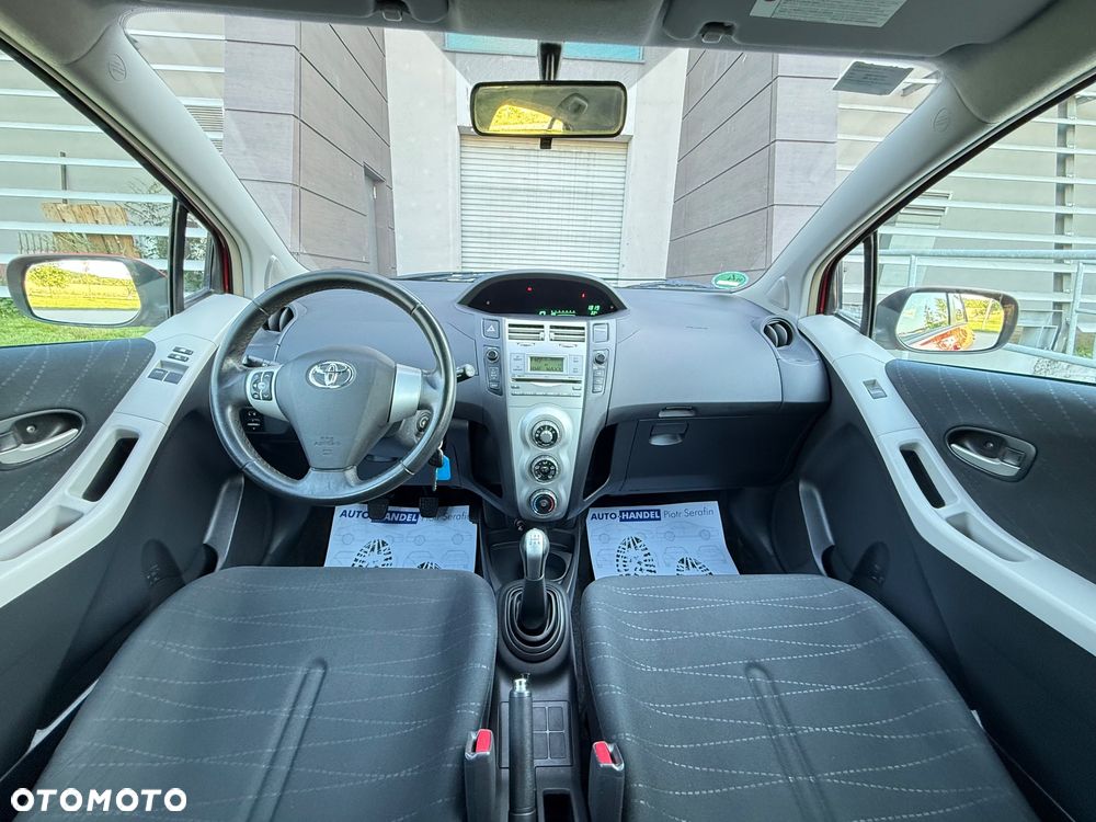 Toyota Yaris 1.3 Luna Premium - 25