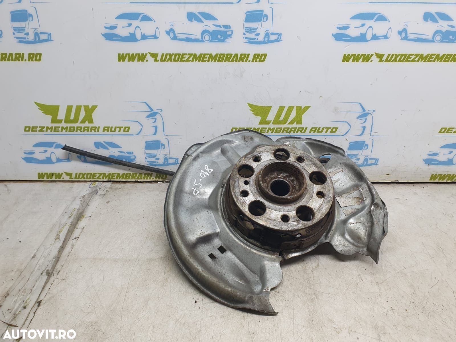 Fuzeta dreapta spate A2030805  2.2 cdi om646.963 Mercedes-Benz C-Clas - 1