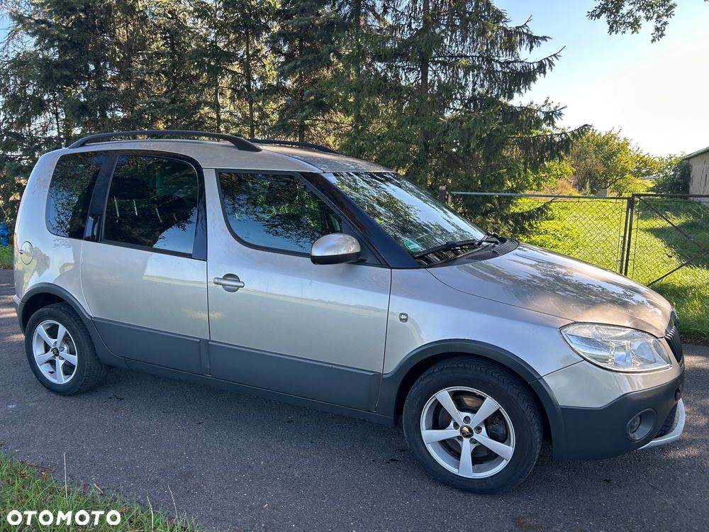 Skoda Roomster 1.6 TDI DPF Scout - 12