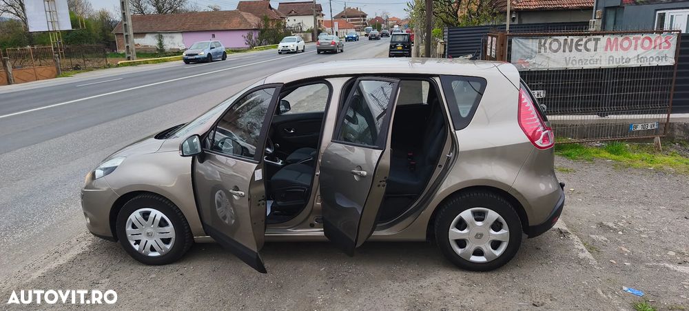 Renault Scenic TCe 130 Dynamique - 12