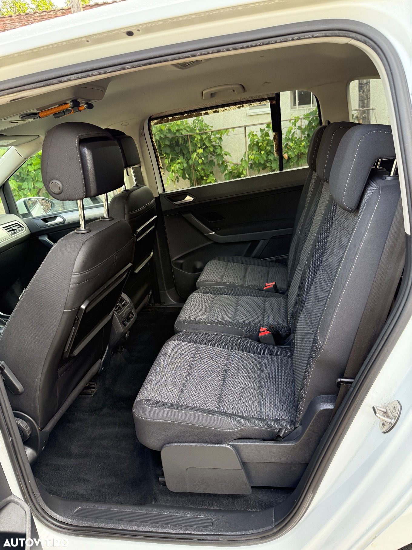 Volkswagen Touran 1.6 TDI SCR (BlueMotion Technology) DSG Comfortline - 6