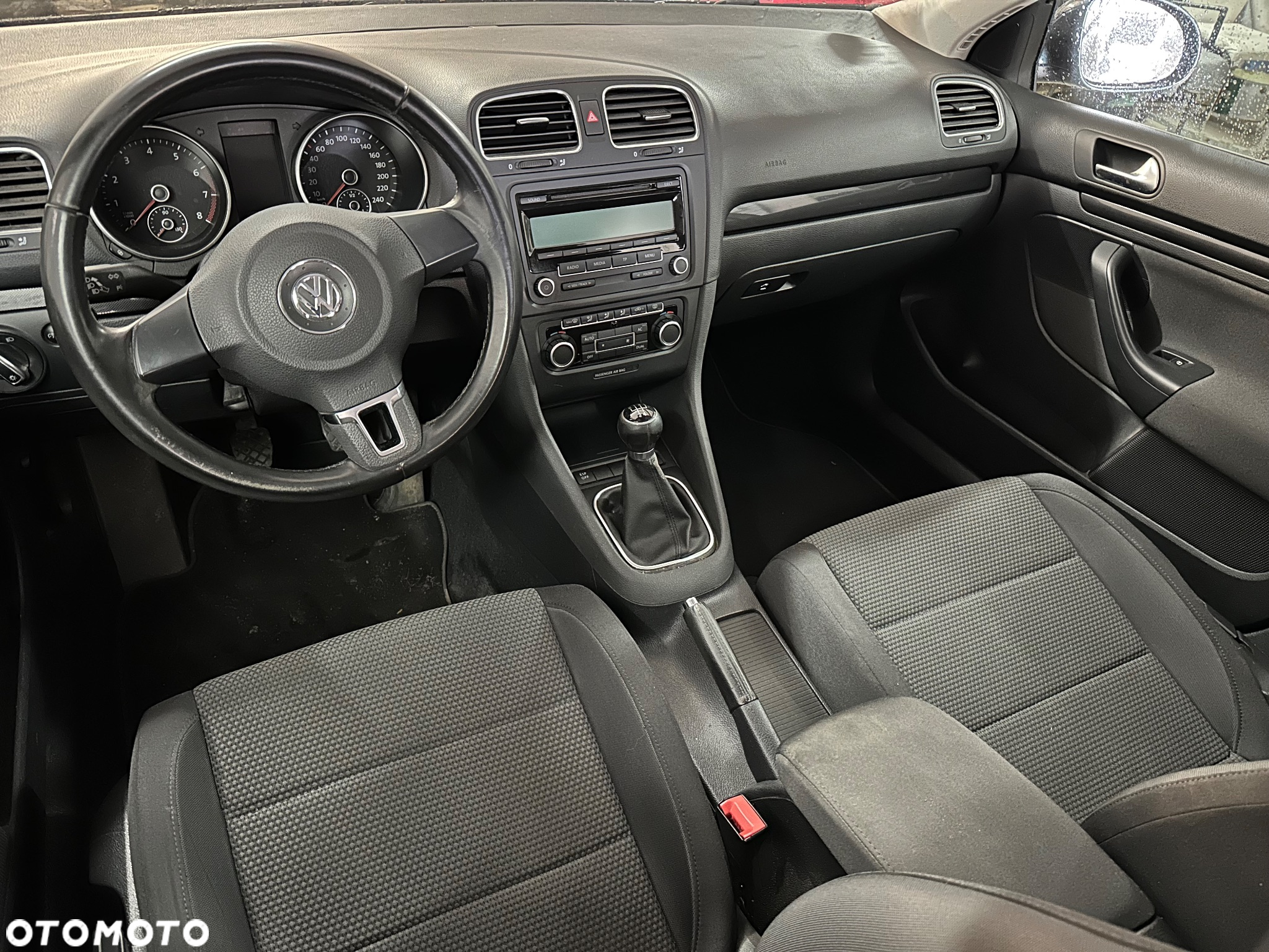 Volkswagen Golf 1.6 Comfortline - 12