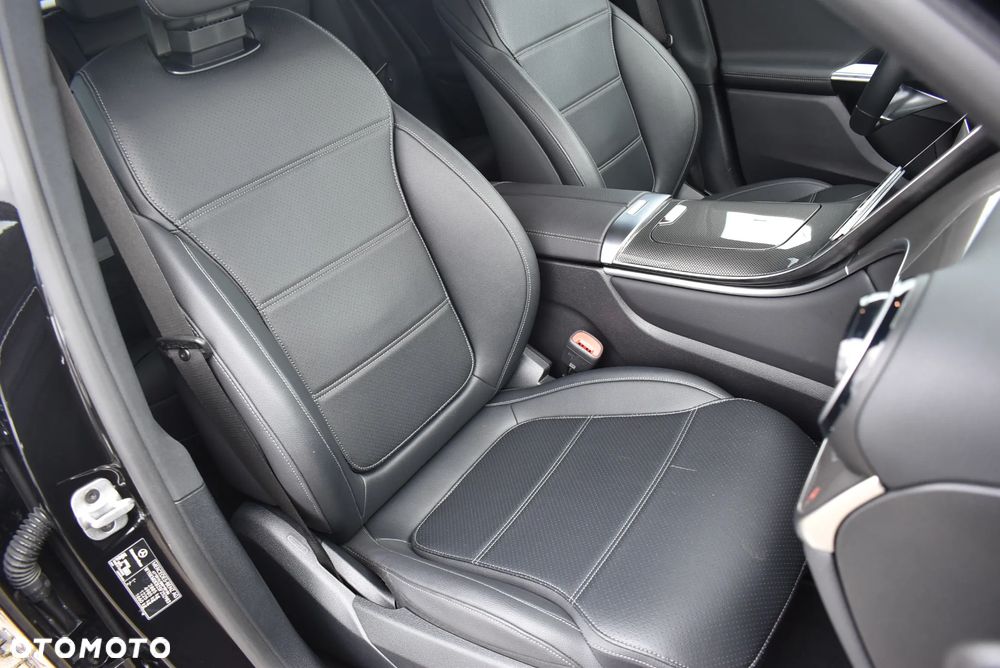 Mercedes-Benz GLC 300 de PHEV 4-Matic Avantgarde - 19