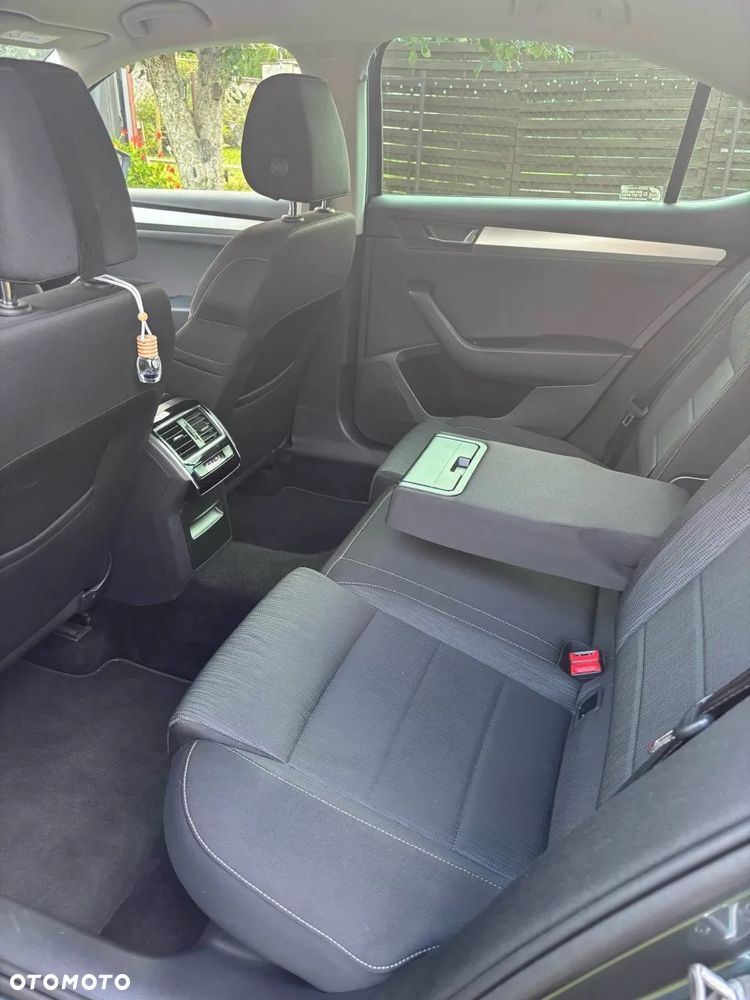 Skoda Superb 2.0 TDI Ambition - 5