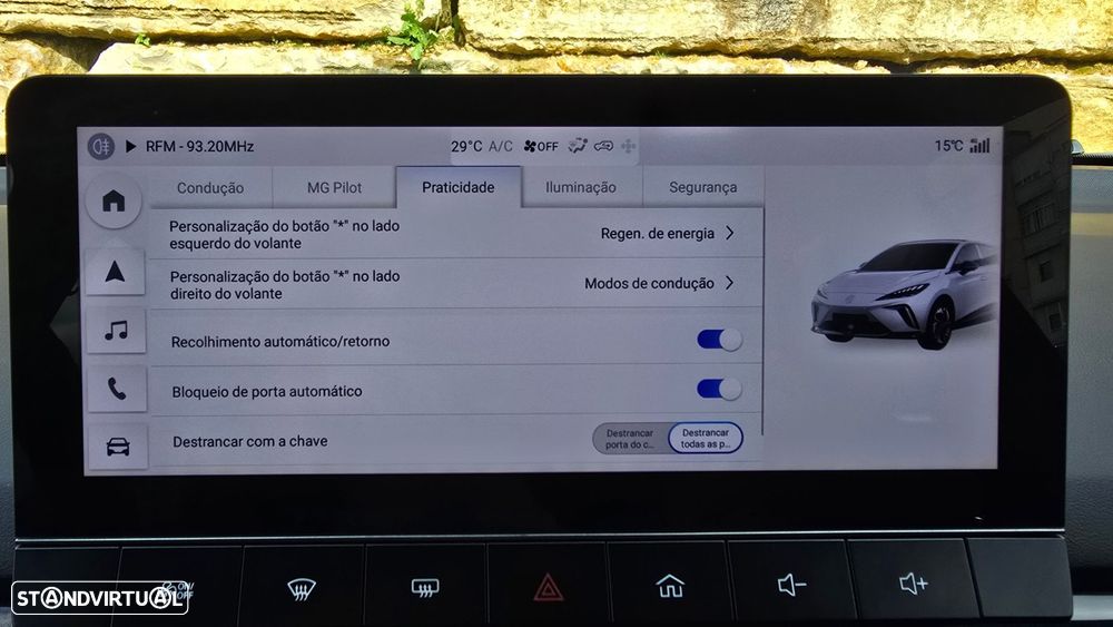 MG MG4 64 kWh Luxury - 26