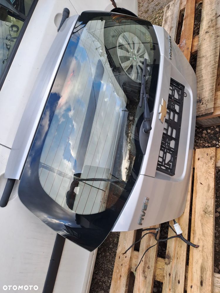 Chevrolet Aveo T250 HB 5D klapa bagażnika zderzak drzwi kod lakieru 92U - 5