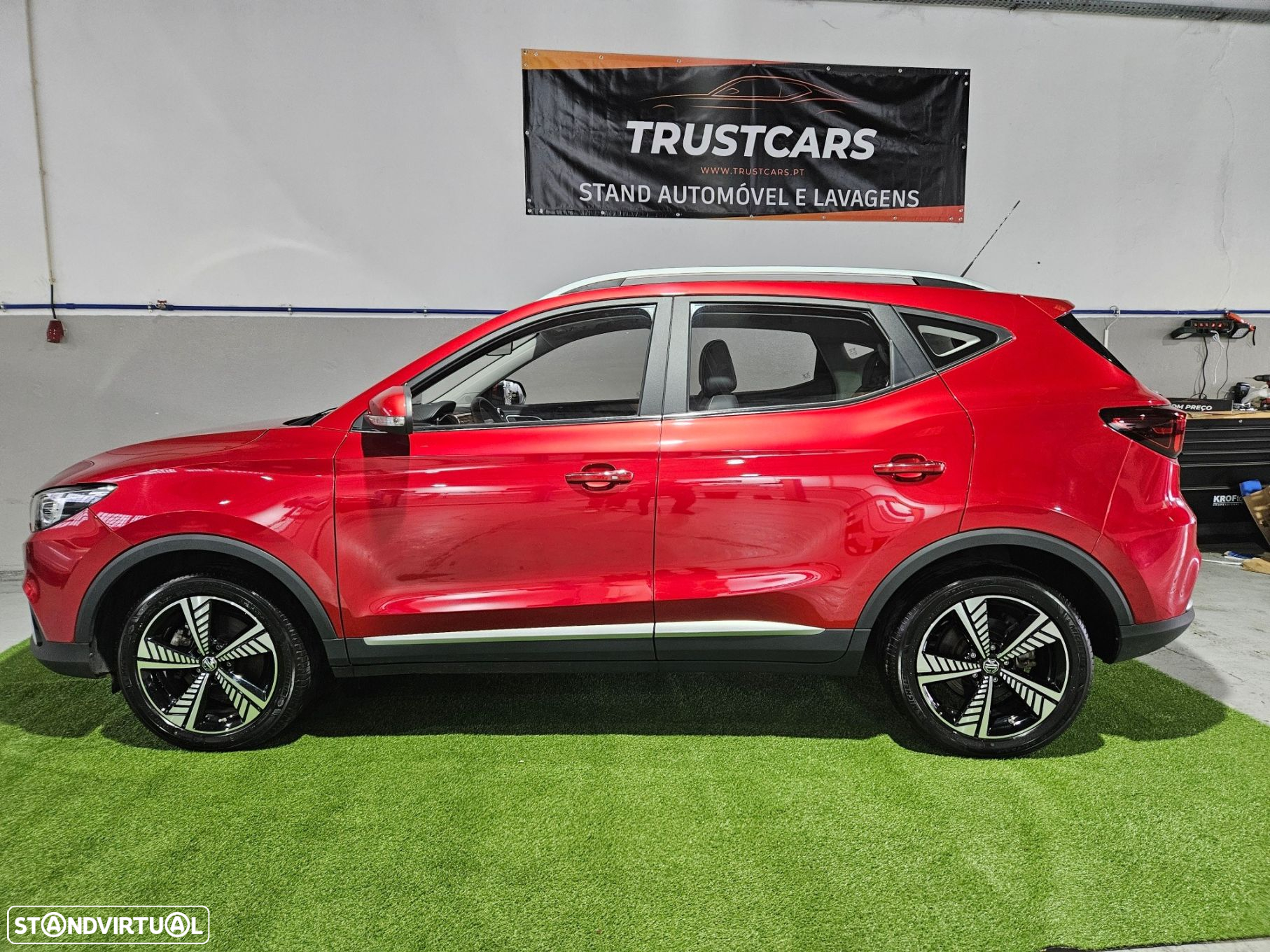MG ZS - 3