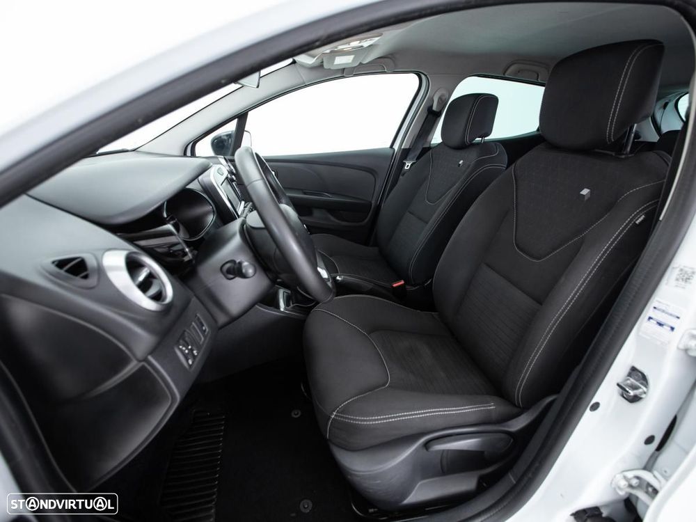 Renault Clio - 8