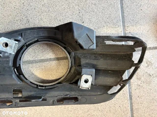 KRATKA ZDERZAKA LEWA MERCEDES W204 A2048850123 - 5