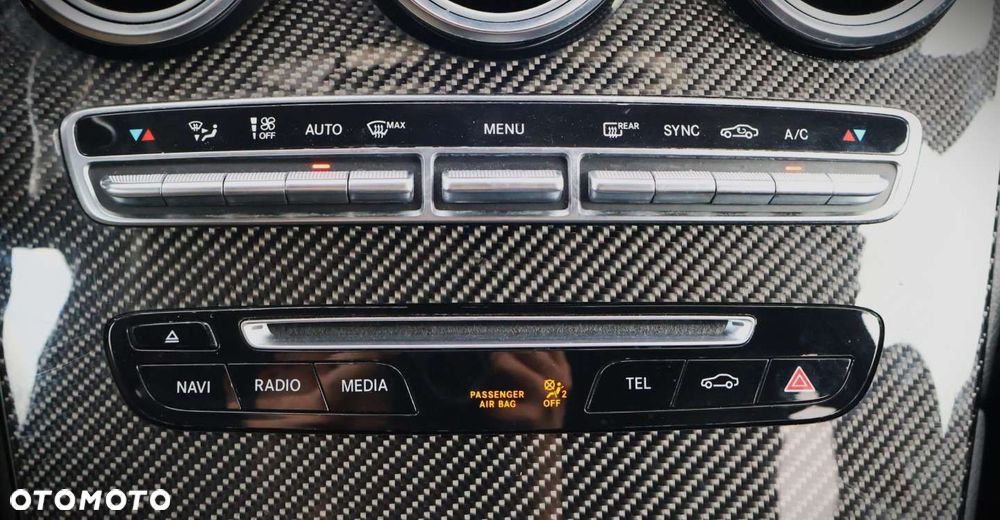 Mercedes-Benz GLC - 29