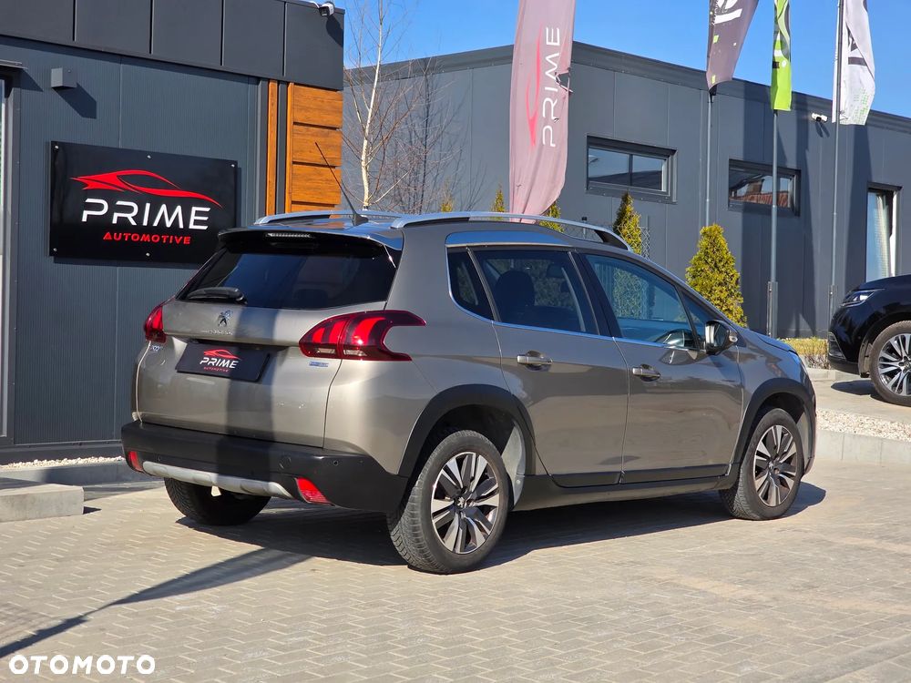 Peugeot 2008 1.2 Pure Tech Allure S&S EAT6 - 8