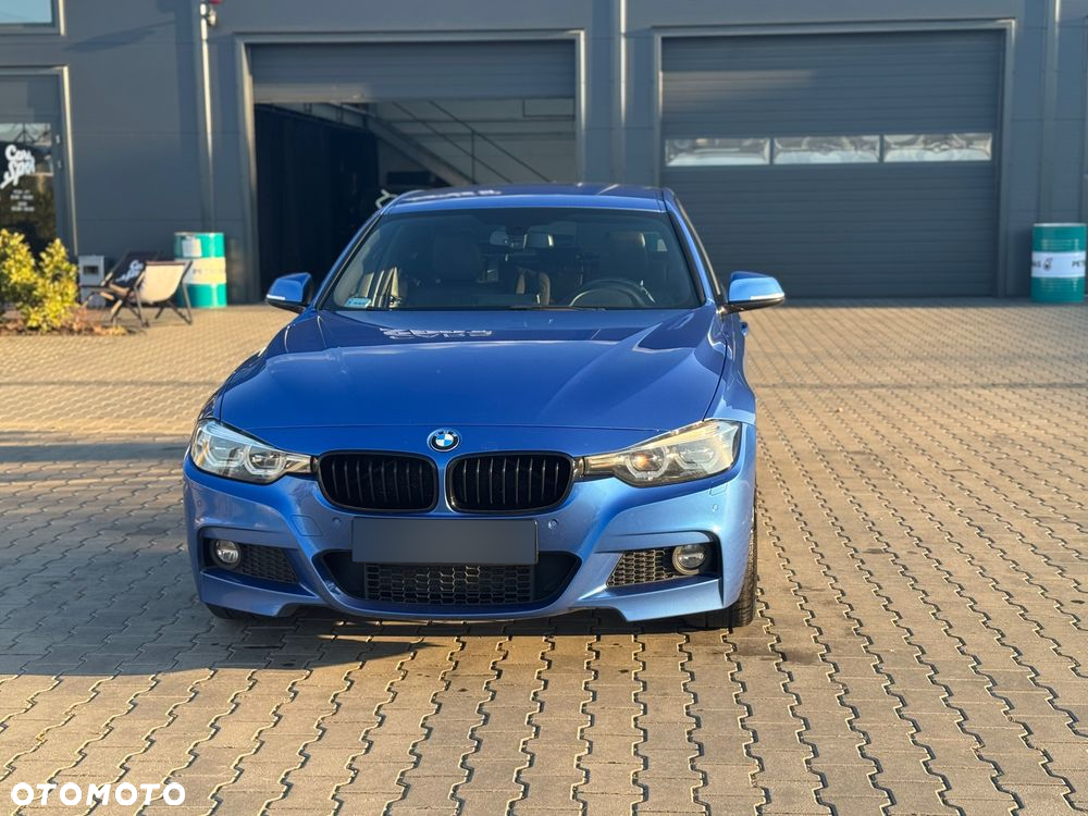BMW Seria 3 330i xDrive M Sport Shadow - 14