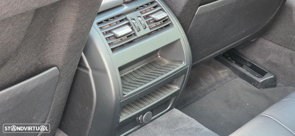 BMW 525 d Pack M Auto - 29