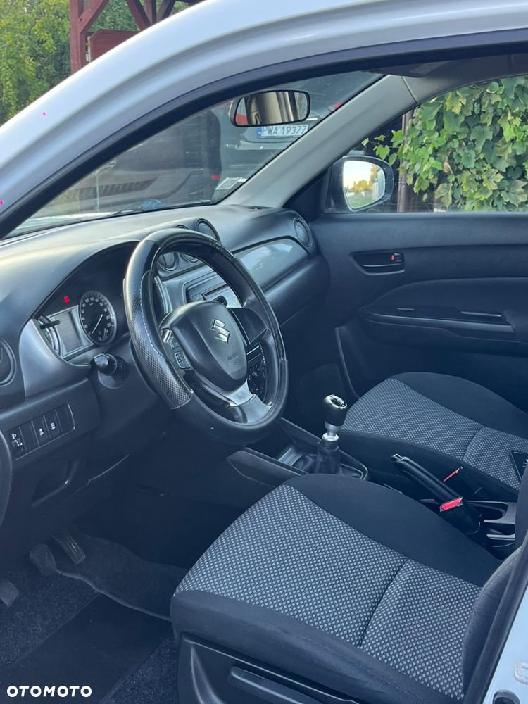 Suzuki Vitara - 20