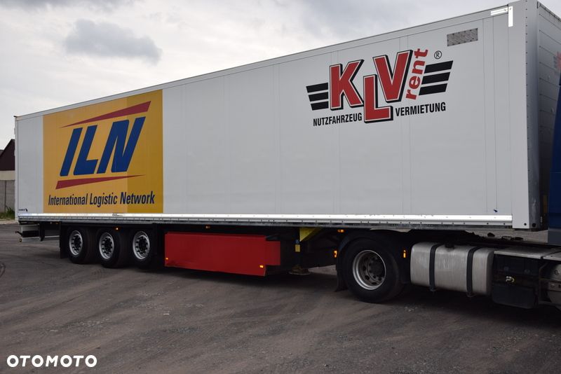 Schmitz Cargobull SKO 24 - 2