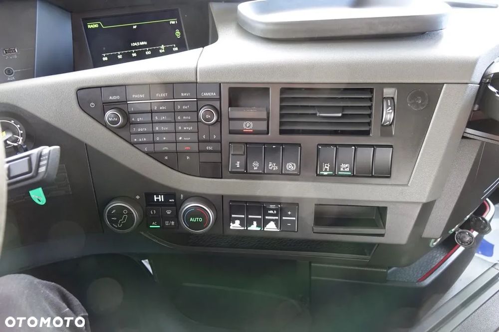 Volvo FH 460 GLOBETROTTER / STANDARD/ AUTOMAT / EURO 6 / 2 ZBIORNIKI PALIWA / KLIMATYZACJA POSTOJOWA/ LODÓWKA - 23