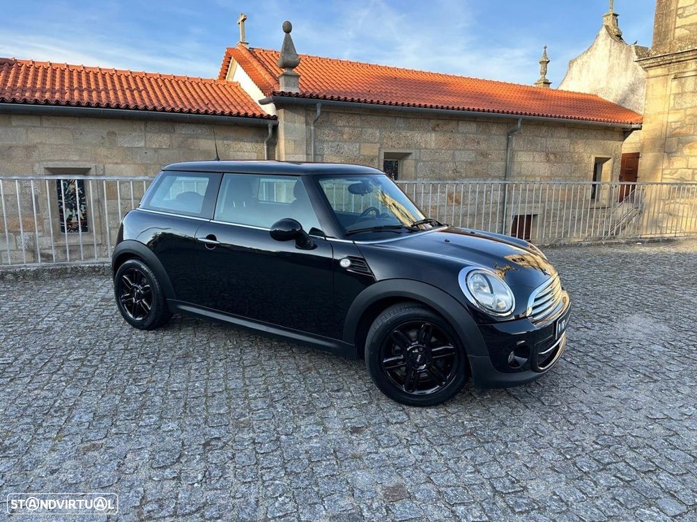 MINI 3 Portas Cooper D - 23