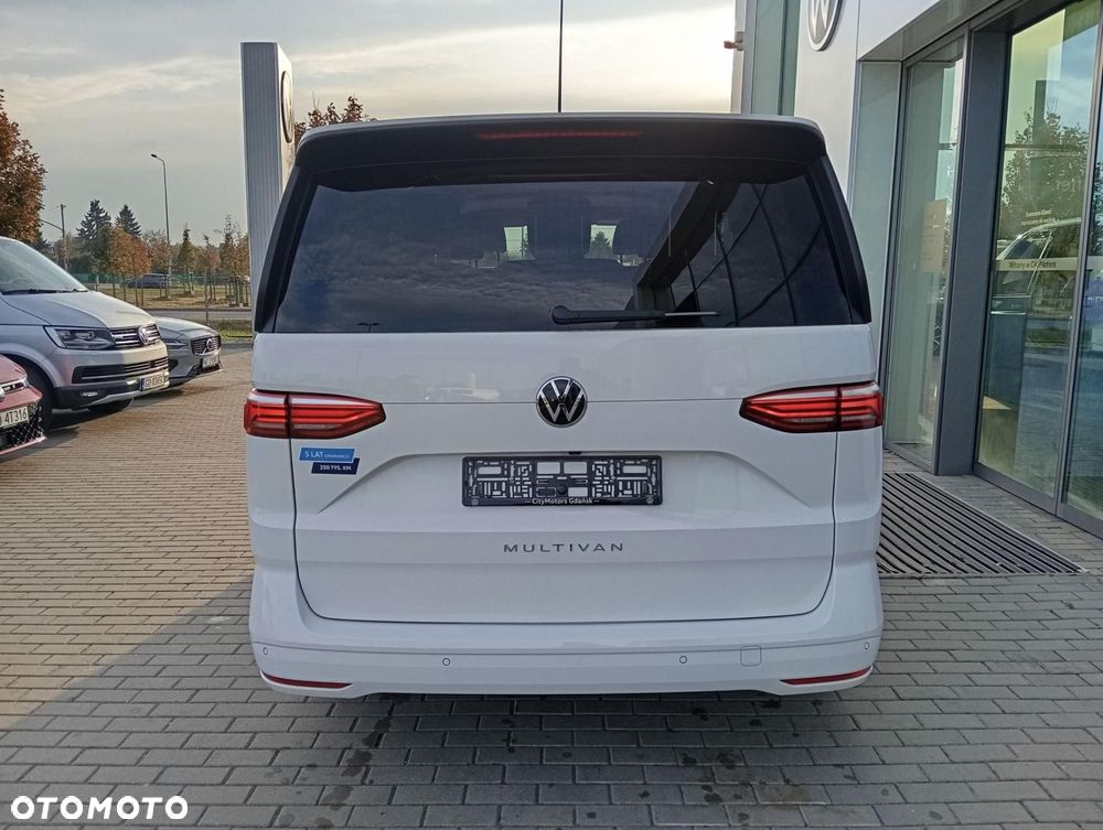 Volkswagen Multivan - 8