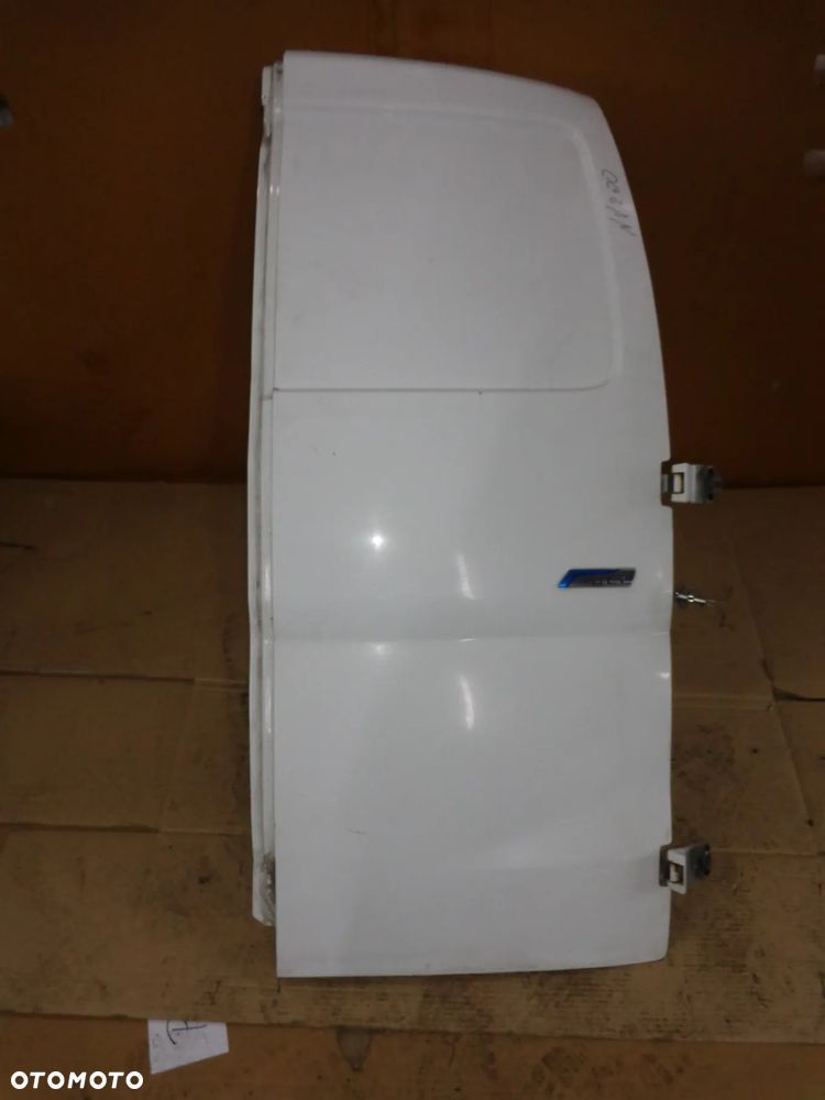 NISSAN NV200 drzwi prawe tylne lak QM1 - 1