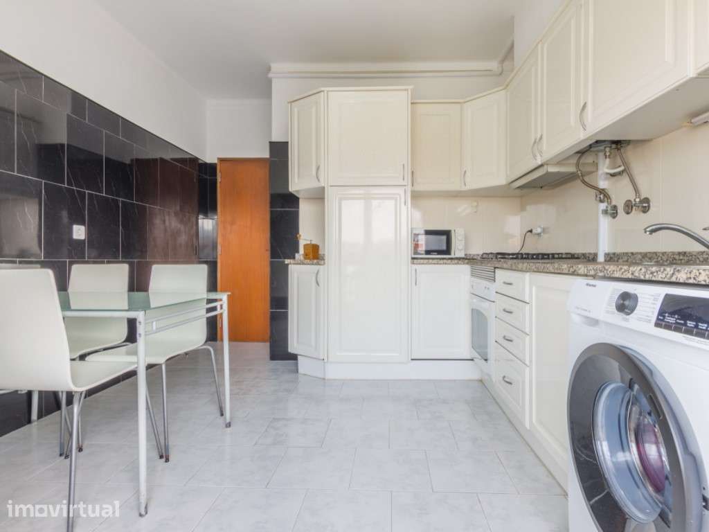 Apartamento - T2 - Laranjeiro - Grande imagem: 4/16