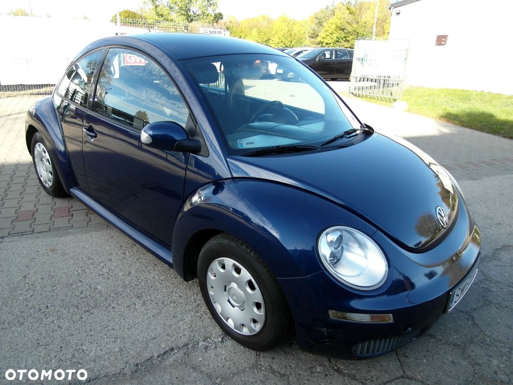 Volkswagen New Beetle - 12