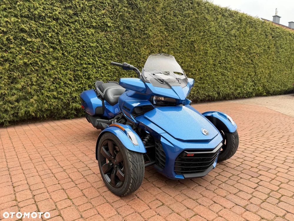 Can-Am Spyder - 1