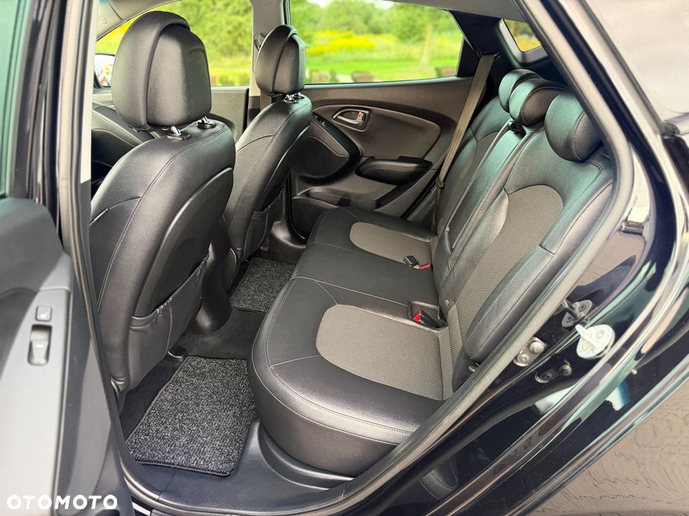 Hyundai ix35 1.6 2WD Fifa World Cup Edition - 14