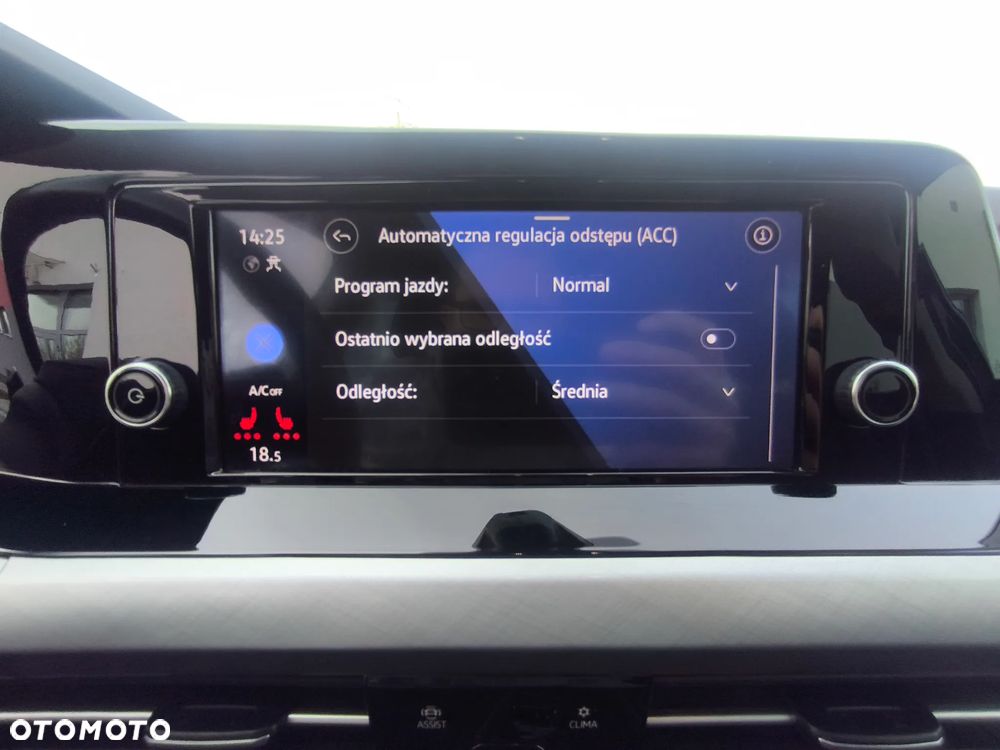 Volkswagen Golf 1.5 eTSI EVO Style DSG - 29