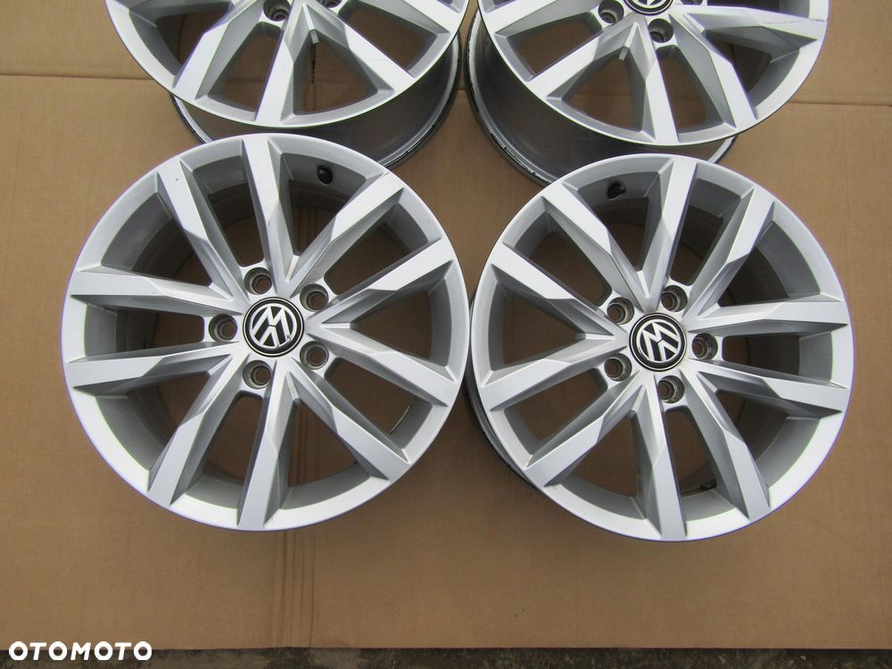 4x Felgi 16 VW T4 Touran Caddy Jetta Golf V VI VII VIII Passat B5 B6 B7 B8 6,5 j 5x112 ET41 / 3Q0601025 - 5