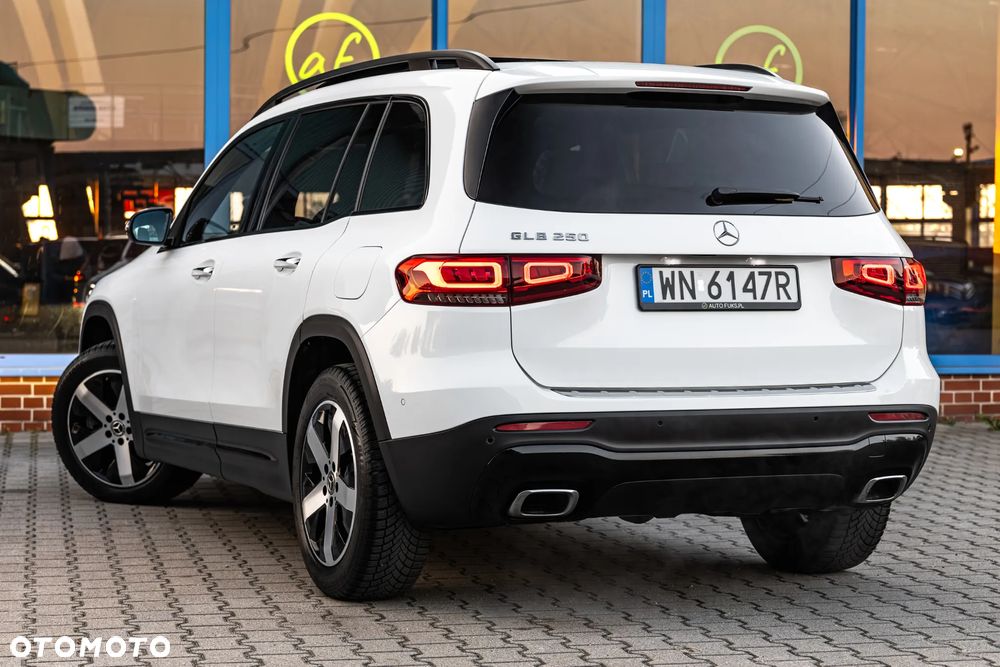 Mercedes-Benz GLB 250 Style 8G-DCT - 6