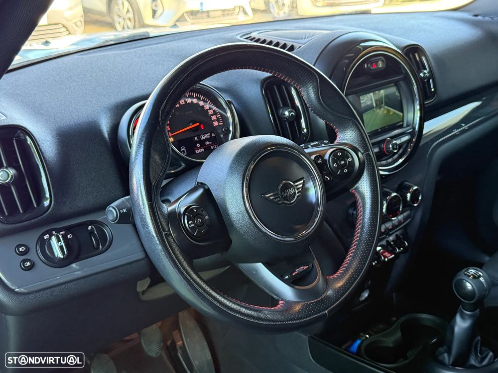MINI Countryman One D Sport Edition - 16