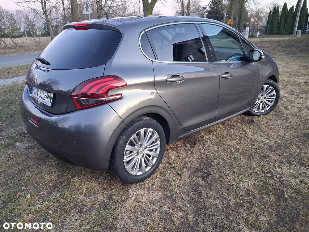 Peugeot 208 PureTech 110 Stop & Start Tech Edition - 5