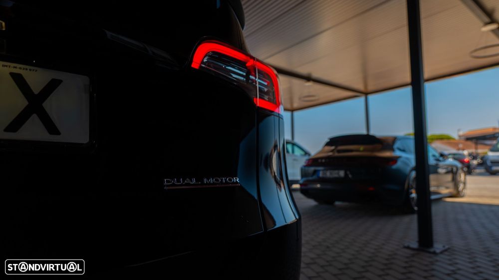 Tesla Model Y Performance Tração Integral - 9