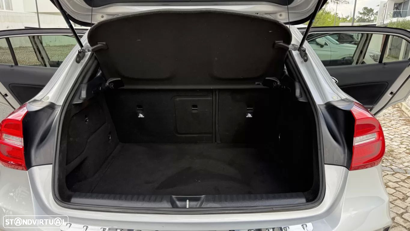 Mercedes-Benz GLA 180 CDi AMG Line - 34