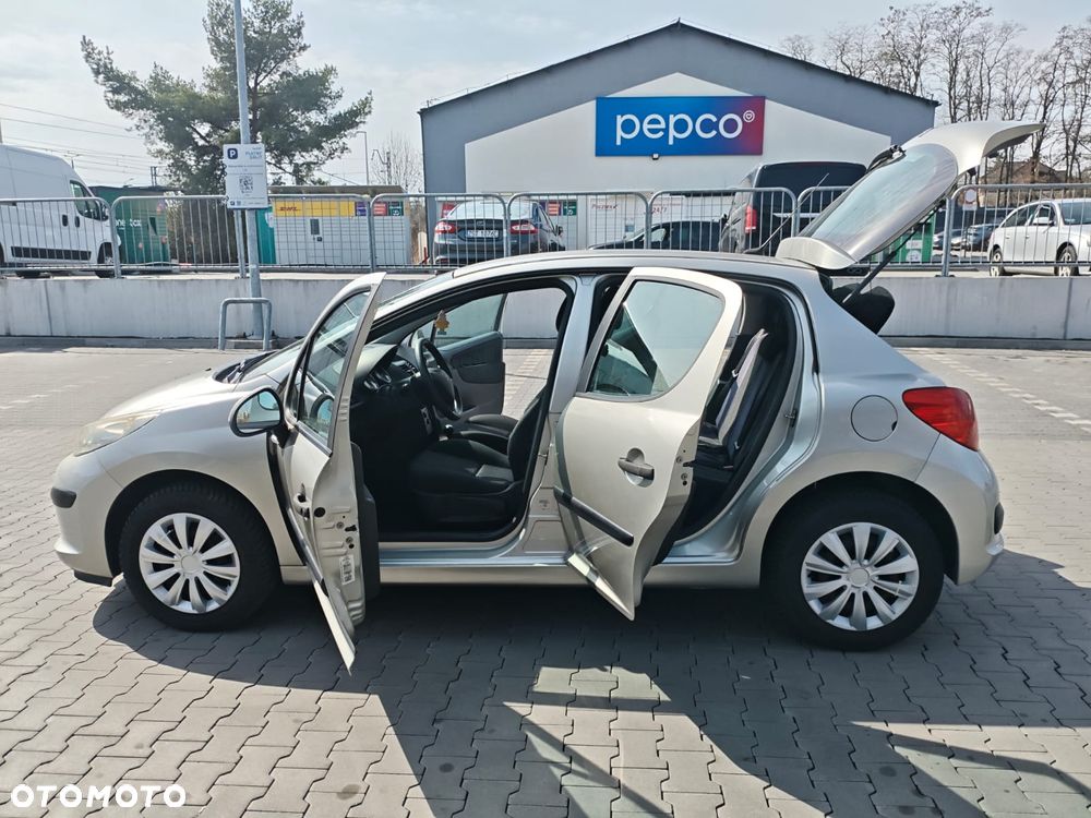 Peugeot 207 1.4 Presence - 12