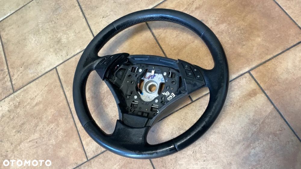 KIEROWNICA WIELOFUNKCYJNA BMW E60 E61 LIFT - 1